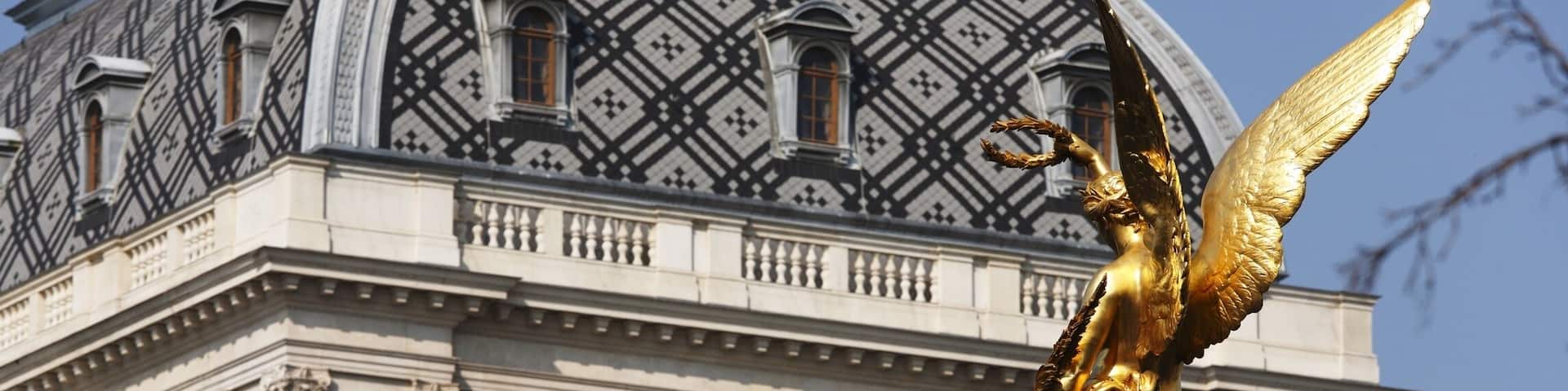 Friedensengel of Liebenberg statue, angel of peace, and Vienna University main building, Vienna, Austria, Europe
