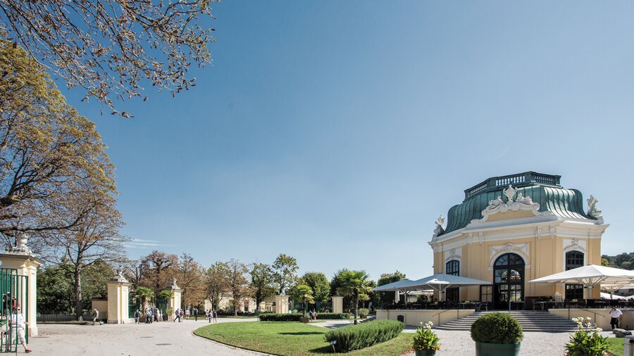 Vienna_SchoenbrunnZoo_503230-8492