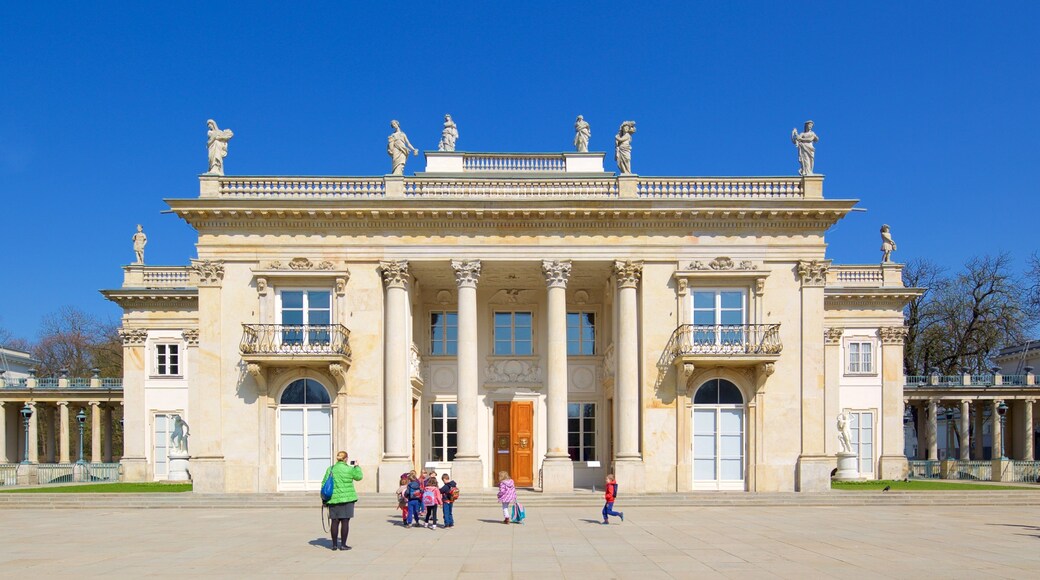 Lazienki Palace showing a castle and heritage elements