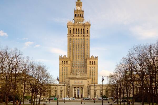 Palacio de la Cultura y las Ciencias mostrando patrimonio de arquitectura y elementos del patrimonio