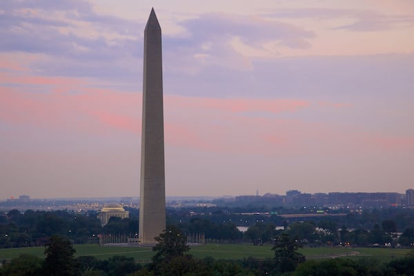 Washington Monument which includes a sunset and a monument