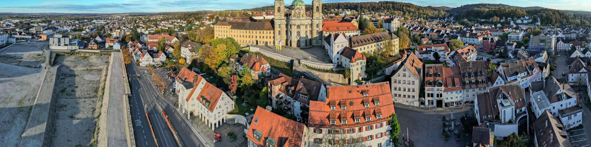Weingarten, Deutschland: Panorama um die Basilika