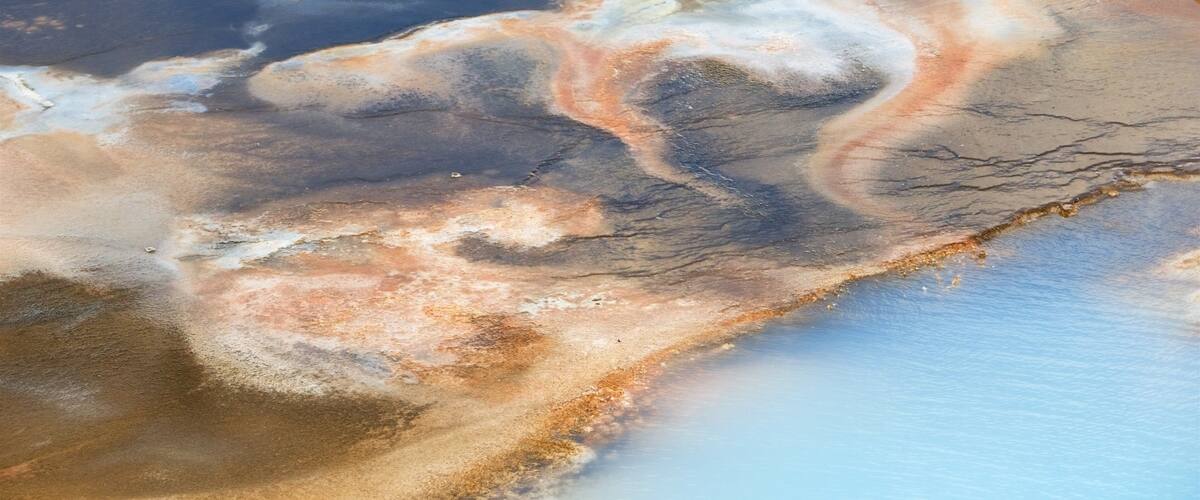 บ่อน้ำพุร้อนนอร์ริส แสดง วิวทิวทัศน์ และ น้ำพุร้อน