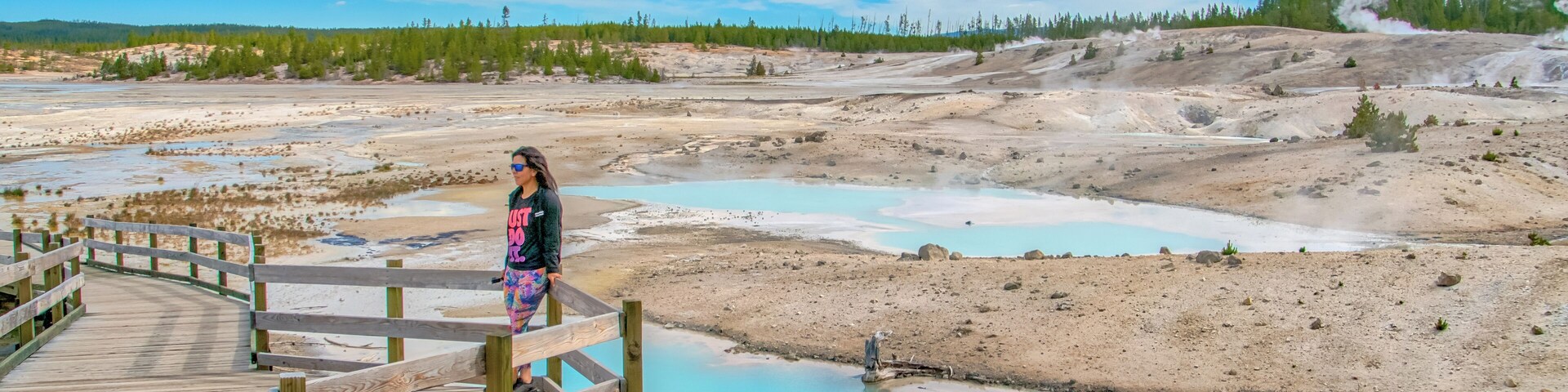 We have fallen in love with this amazing National Park. We have visited over 20 National Parks and this became our favorite one right away. There is so much to see... Everything is so different. This was actually a "quick" stop on our way from the North Entrance to the Yellowstone Lake.