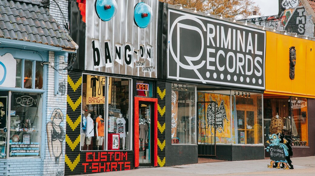 Little Five Points showing signage