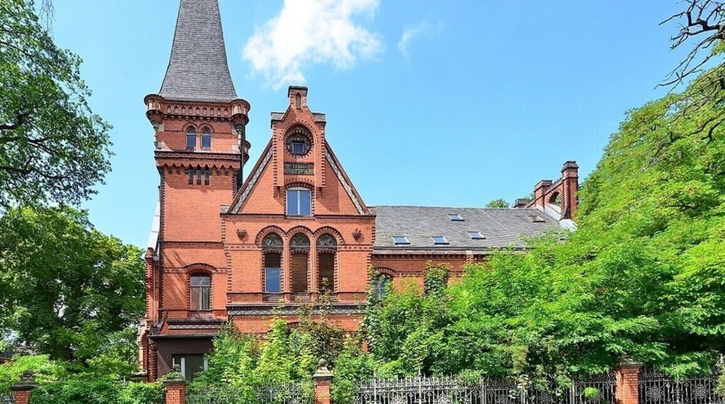 Magdeburg - Sudenburg - Villa Klausenerstraße 11-13 aus dem Jahre 1887 von von Albert Marcks