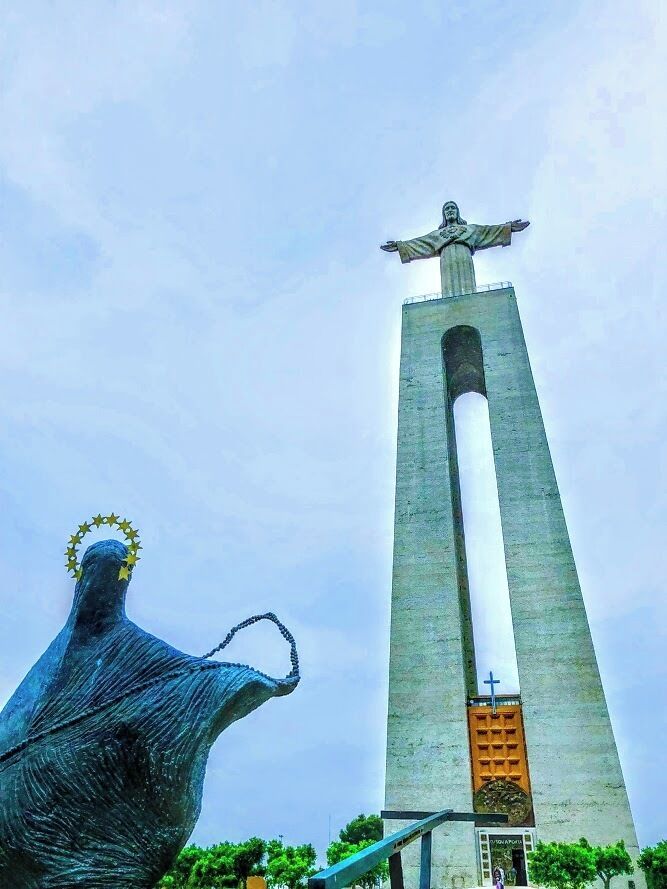 Santuário Nacional de Cristo Rei, Lisbon 

#portugal #lisbon#coloredlife #followingthecompass