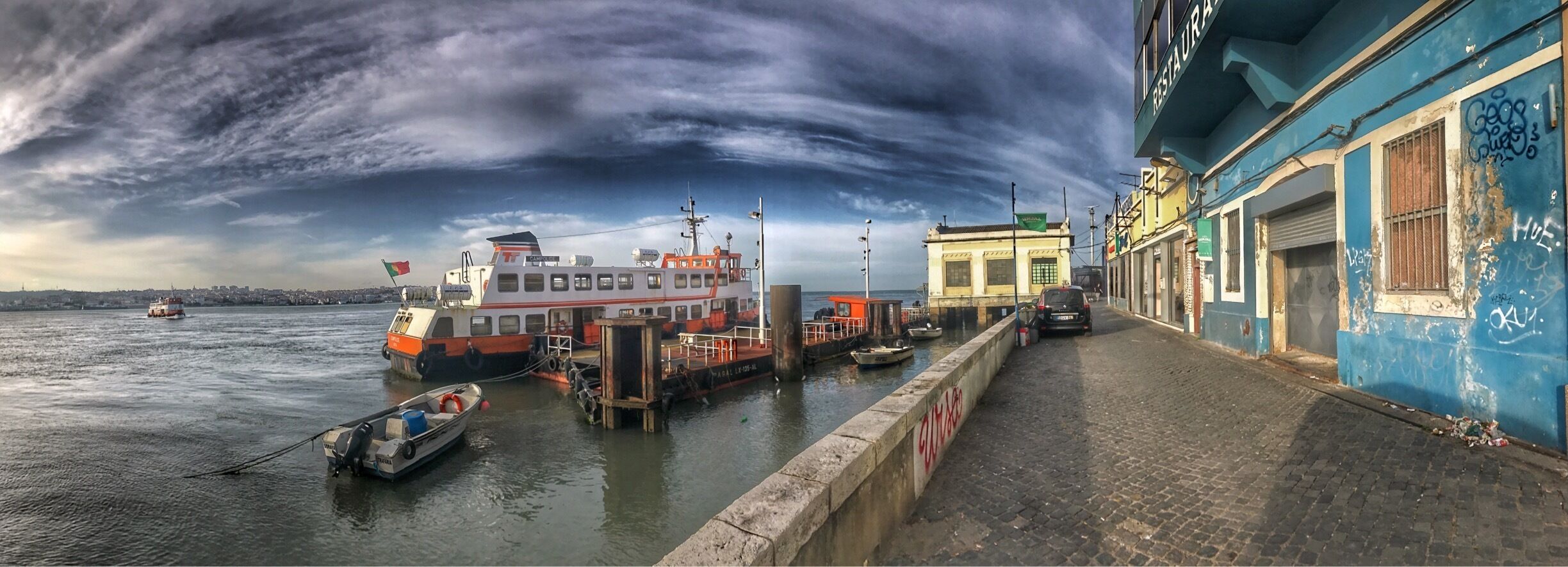 One of the best places to come see the sunset over the city of lisbon and eat seafood.