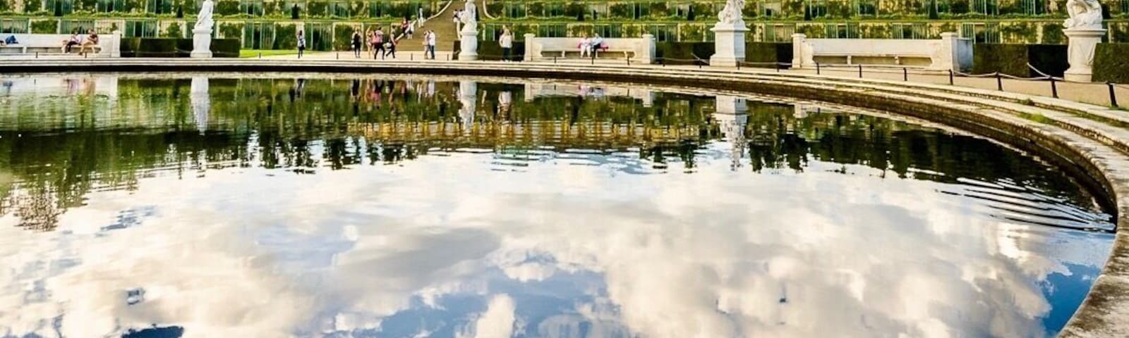 If you feel like escaping the hustle and bustle of Berlin for a davor two, then Potsdam is a laid back alternative. Take a stroll through the Dutch quarter or immerse yourself in the vast parks of Sanssouci Palace. #germany #potsdam #sanssouci #sanssoucipalace