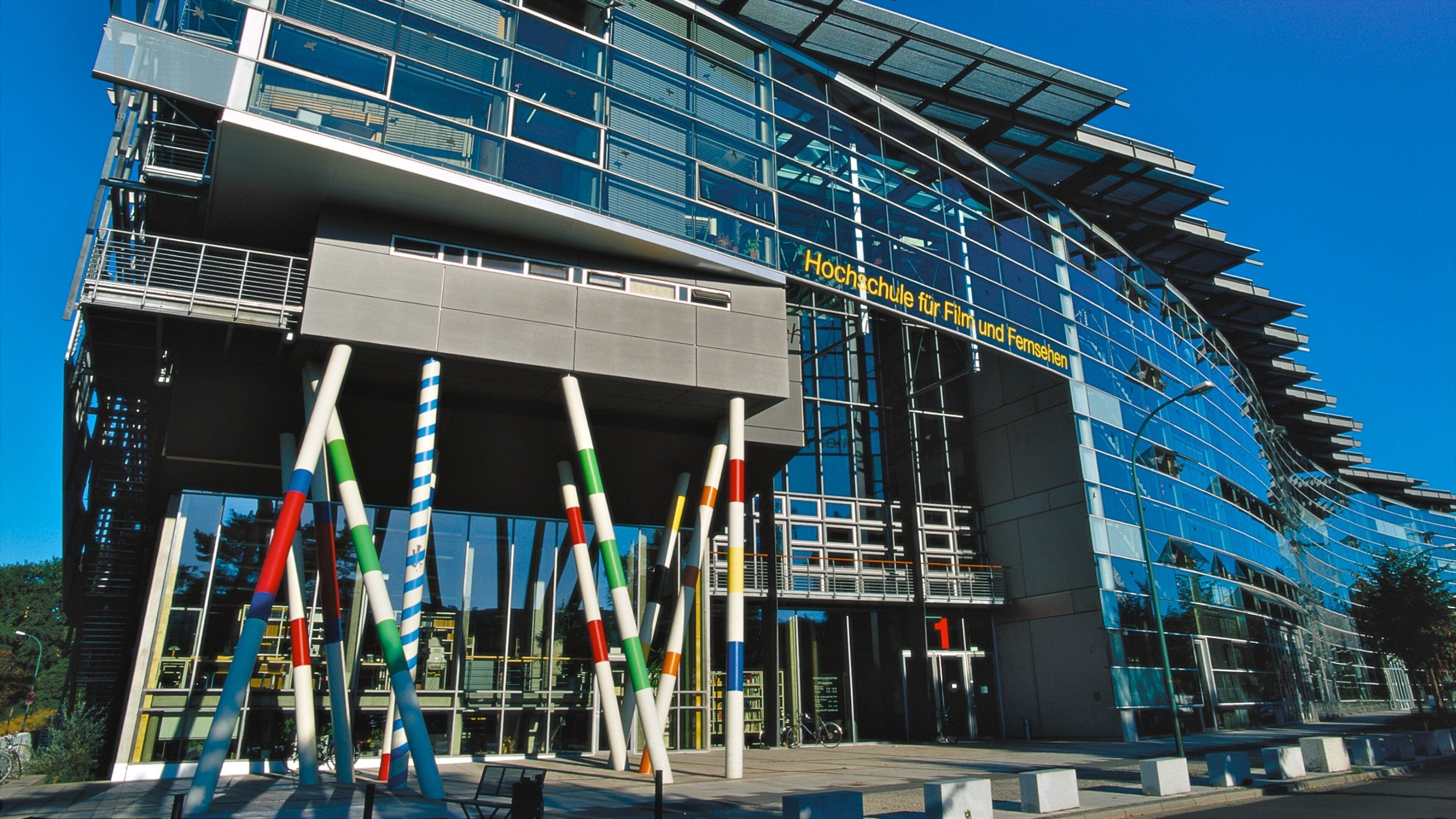 Potsdam mostrando paisagens da cidade, arquitetura moderna e uma cidade