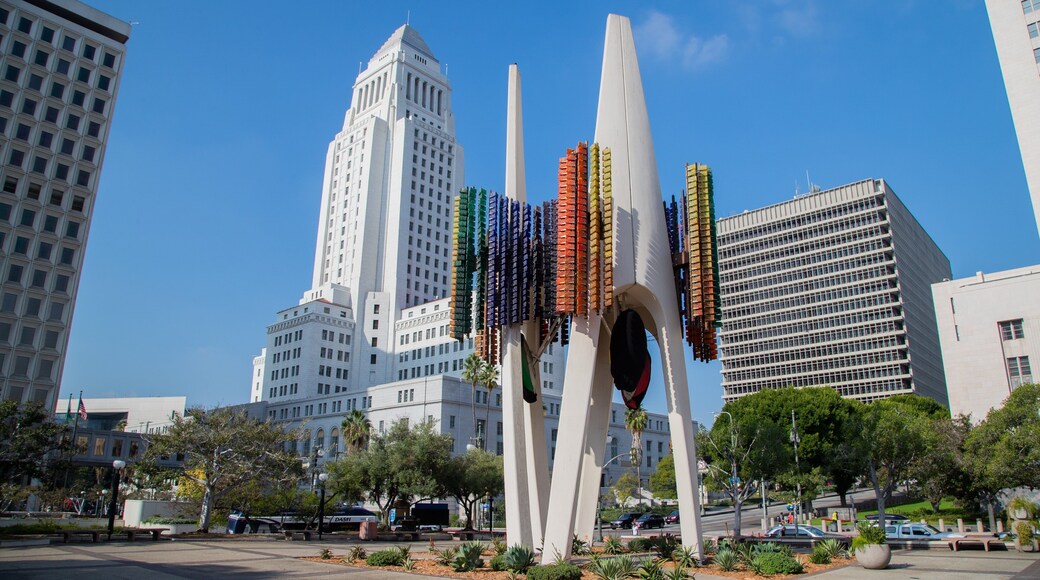 Little Tokyo which includes a skyscraper, a monument and outdoor art