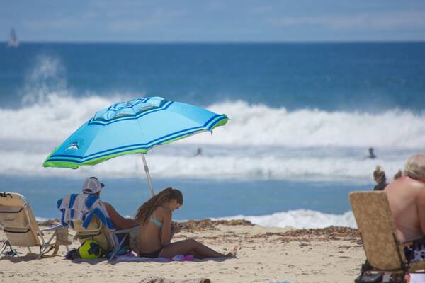 Pacific Beach Park welches beinhaltet Strand und allgemeine Küstenansicht