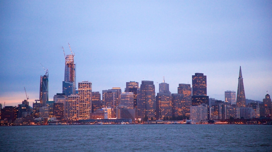Treasure Island showing a city, a river or creek and a high-rise building
