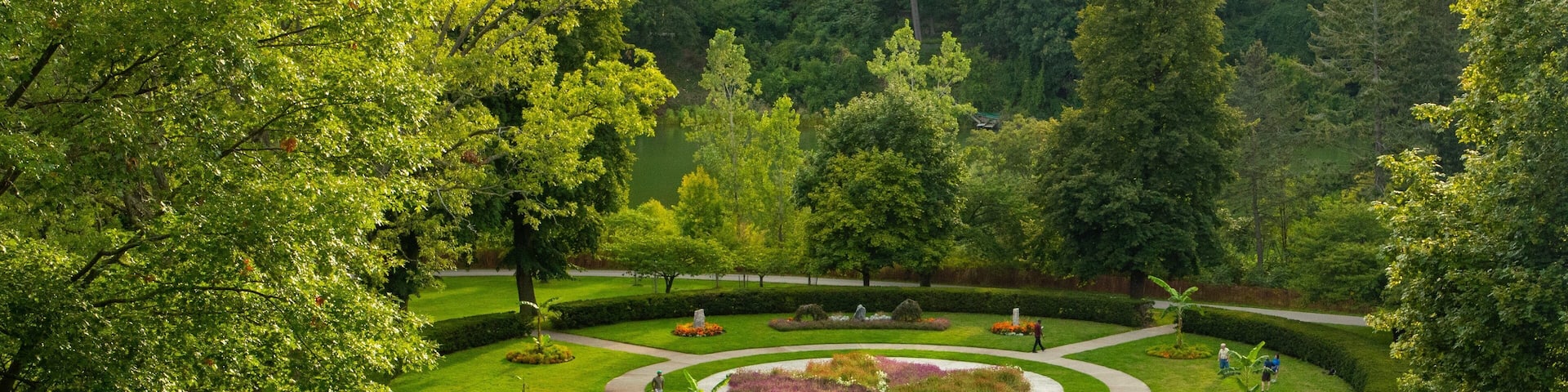 High Park featuring a garden as well as a couple