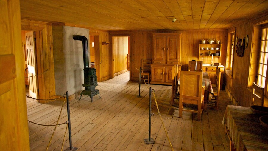 Fort Edmonton Park showing interior views