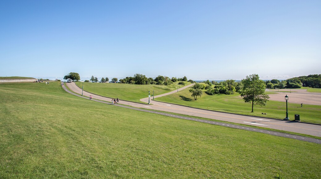 Quebec_BattlefieldsPark_507203_02