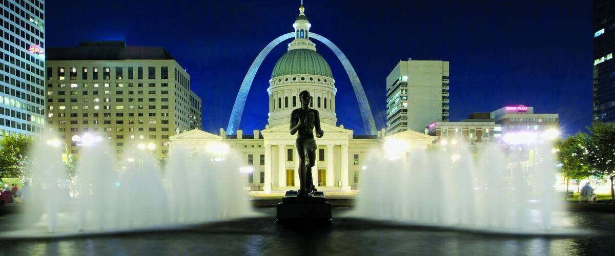 傑佛遜國土擴展紀念公園 其中包括 紀念碑, 城市 和 紀念館