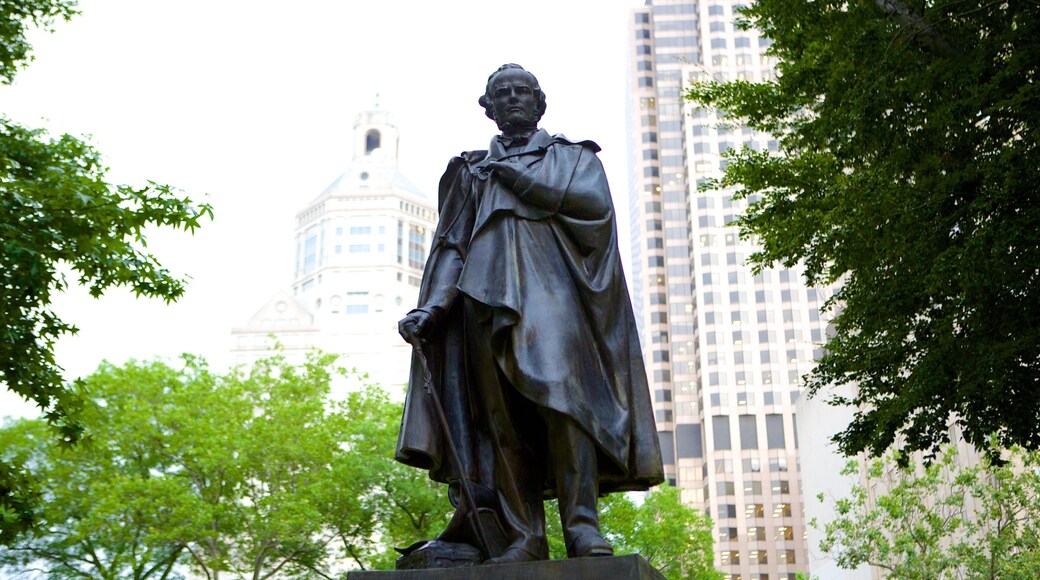 Bushnellpark bevat een park en een standbeeld of beeldhouwwerk