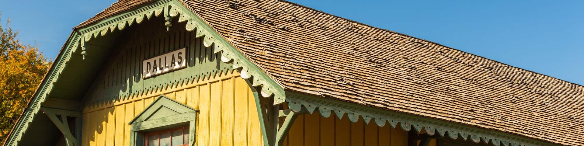 Dallas Heritage Village which includes heritage architecture and a small town or village