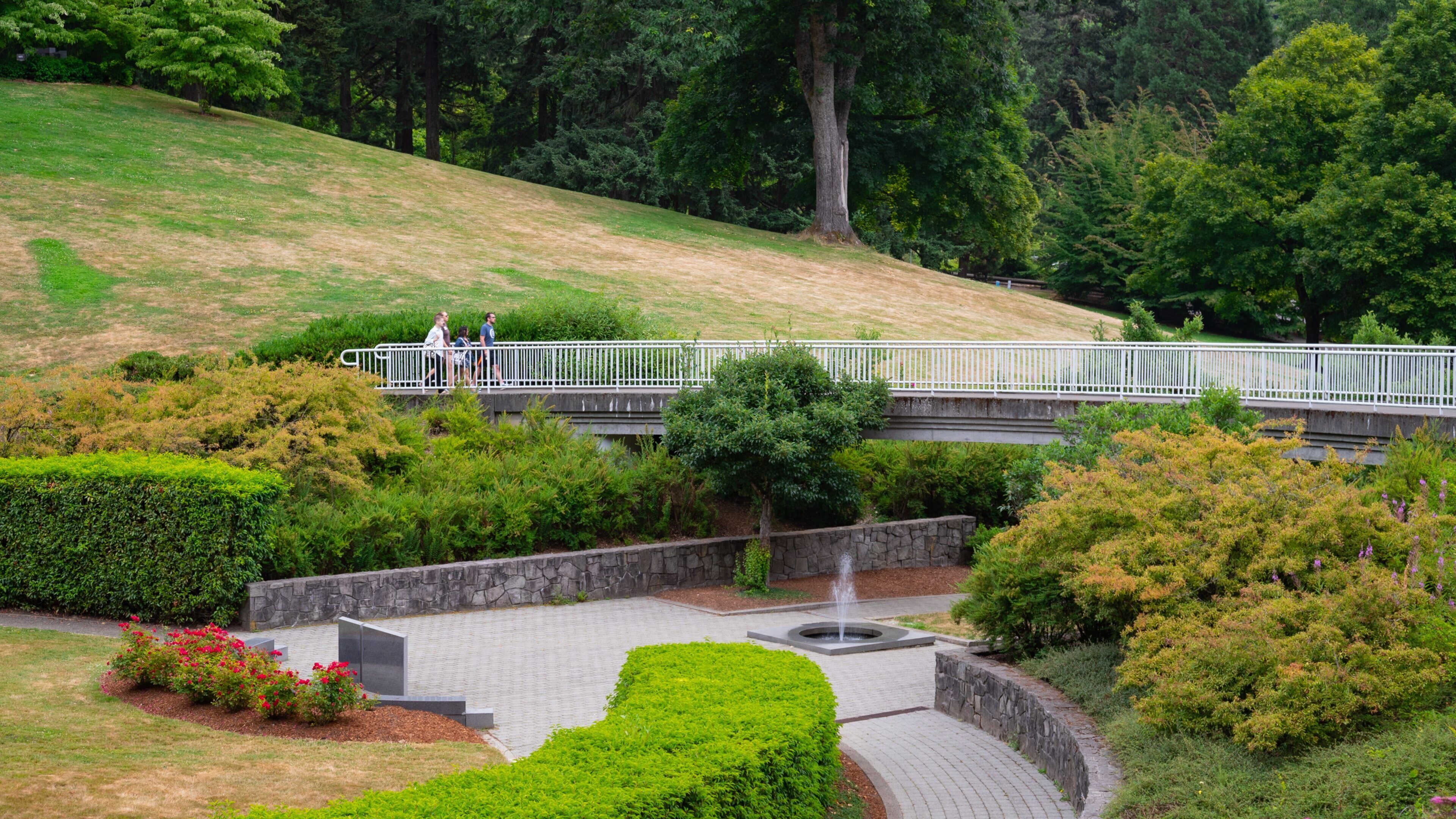 Washington Park which includes a garden