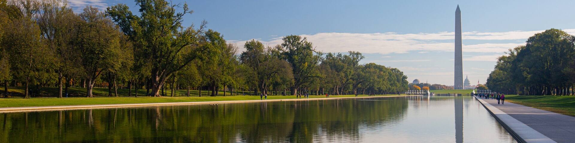 National Mall showing a monument and a lake or waterhole
