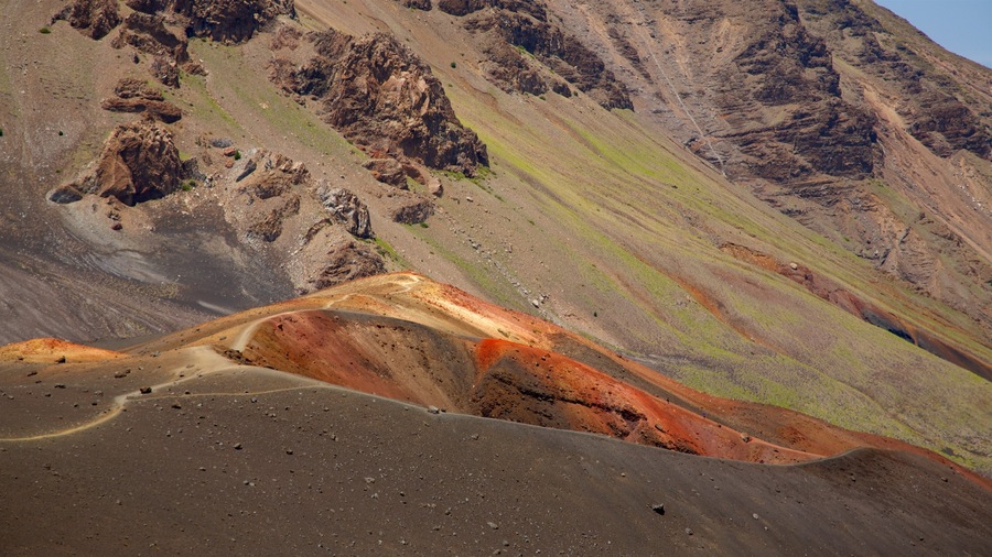 Haleakala National Park which includes desert views