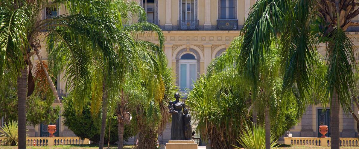 Parc de Boa Vista qui includes patrimoine historique, parc et statue ou sculpture
