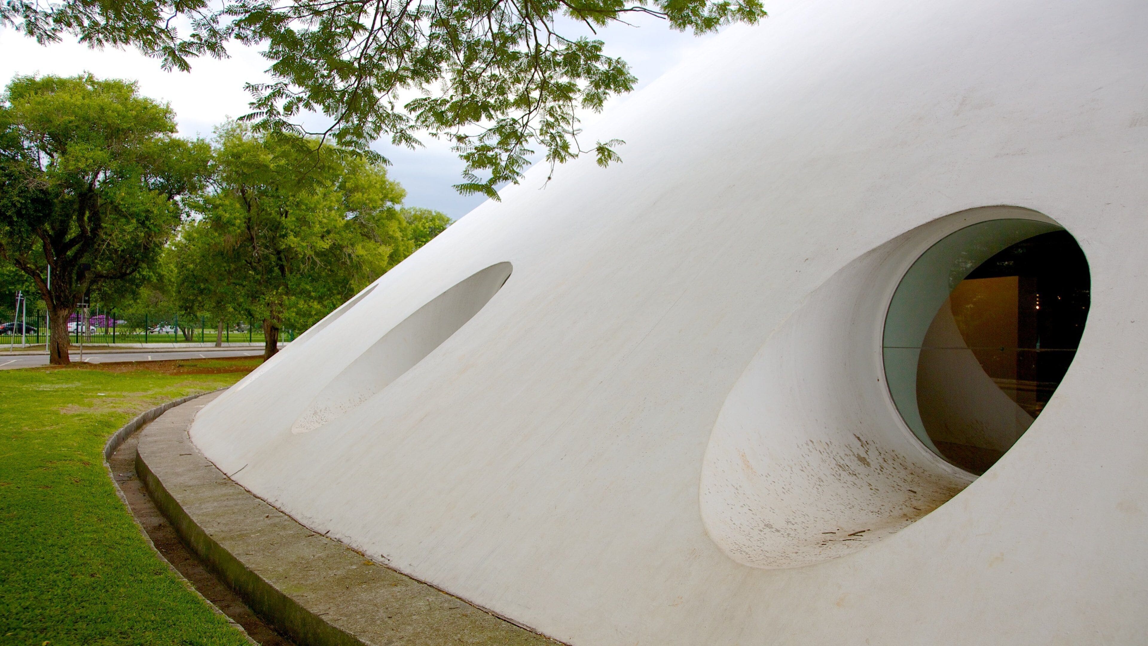 Ibirapuera park fasiliteter samt moderne arkitektur