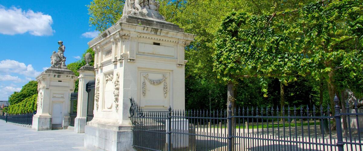 Parc de Bruxelles joka esittää puisto ja kaupunki