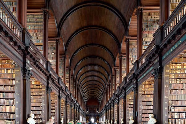 Trinity College showing heritage elements, heritage architecture and an administrative buidling