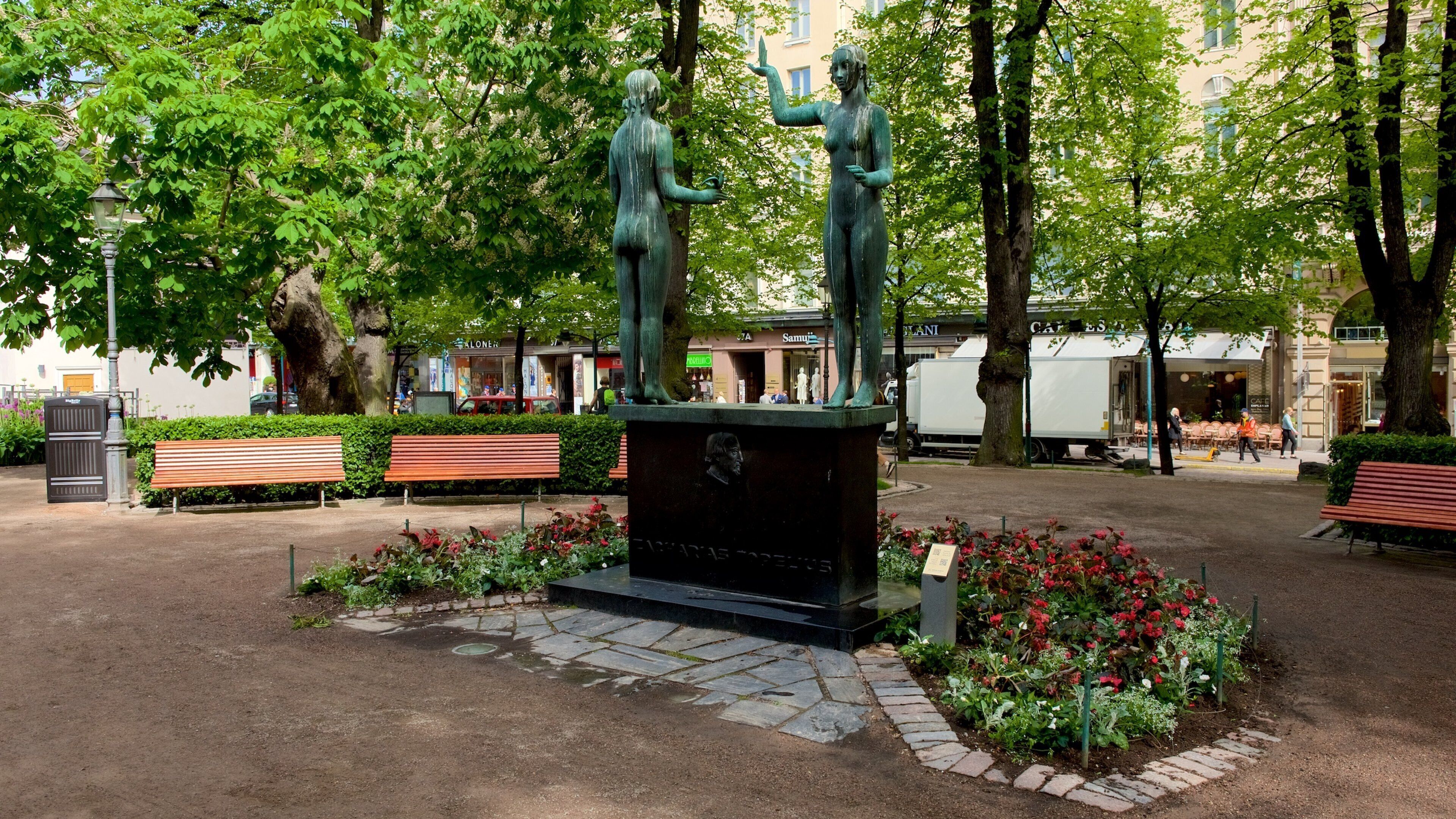 Esplanadi แสดง อนุสาวรีย์หรือรูปปั้น, เมือง และ สวนสาธารณะ