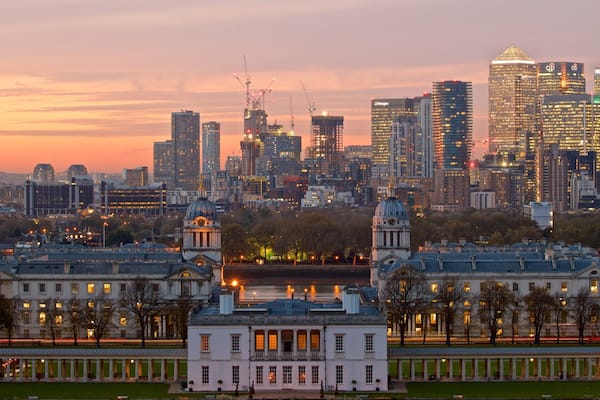 Greenwich Park qui includes scĂšnes de nuit, patrimoine architectural et panoramas