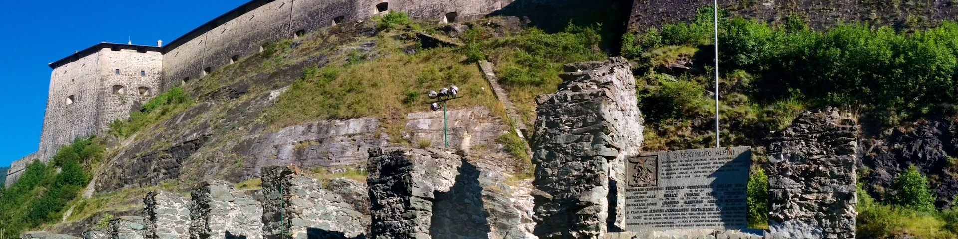 ์ดํ๋ฆฌ์ ์ด ํฌํจ ์ข
๊ต์  ์์ ๊ณผ ๋ฌธํ์ ์ฐ ์์