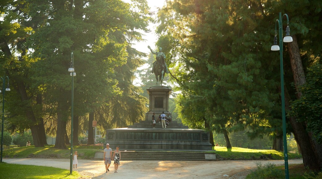 Parco Sempione montrant statue ou sculpture, monument et jardin