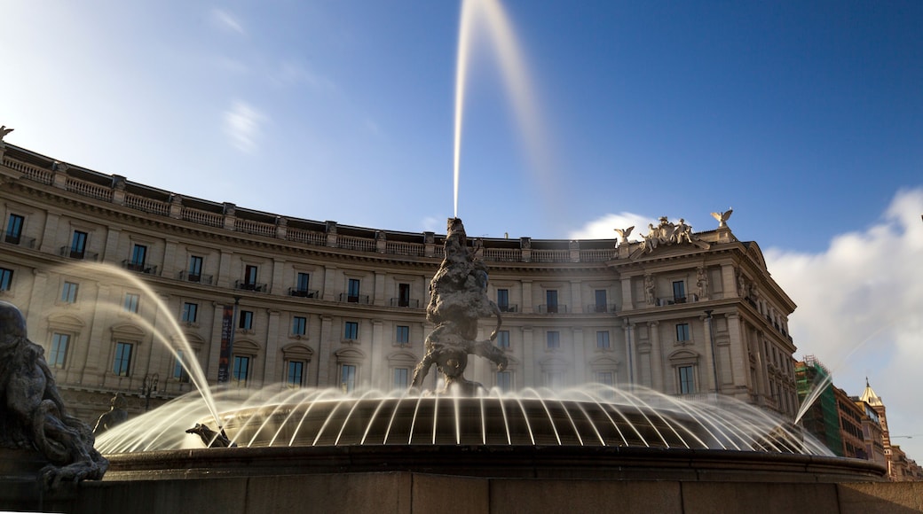 Piazza Esedra O Piazza della repubblica, fountain of the Naiads. Beautiful square in Rome
