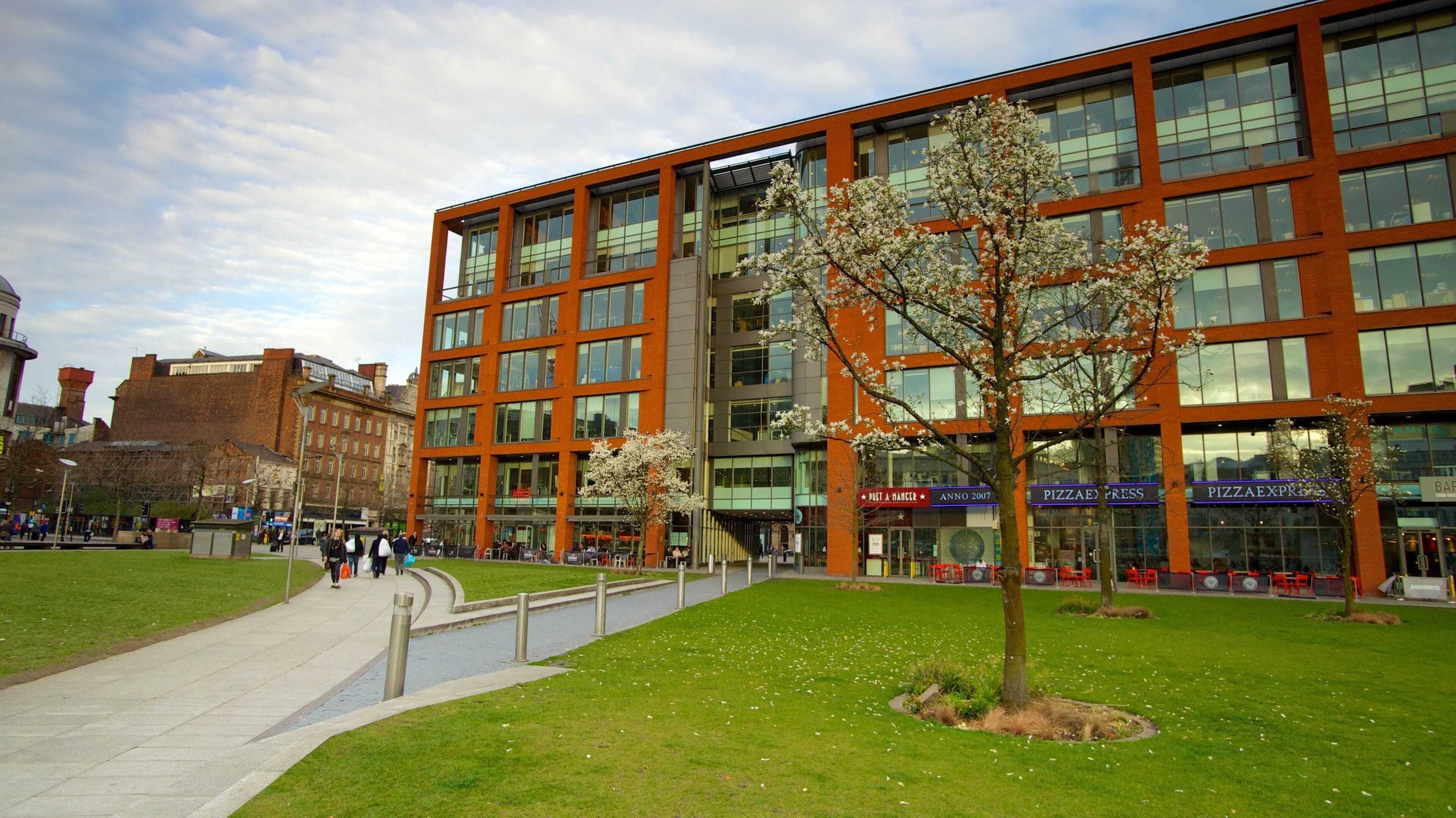 Piccadilly Gardens featuring a park, a city and modern architecture
