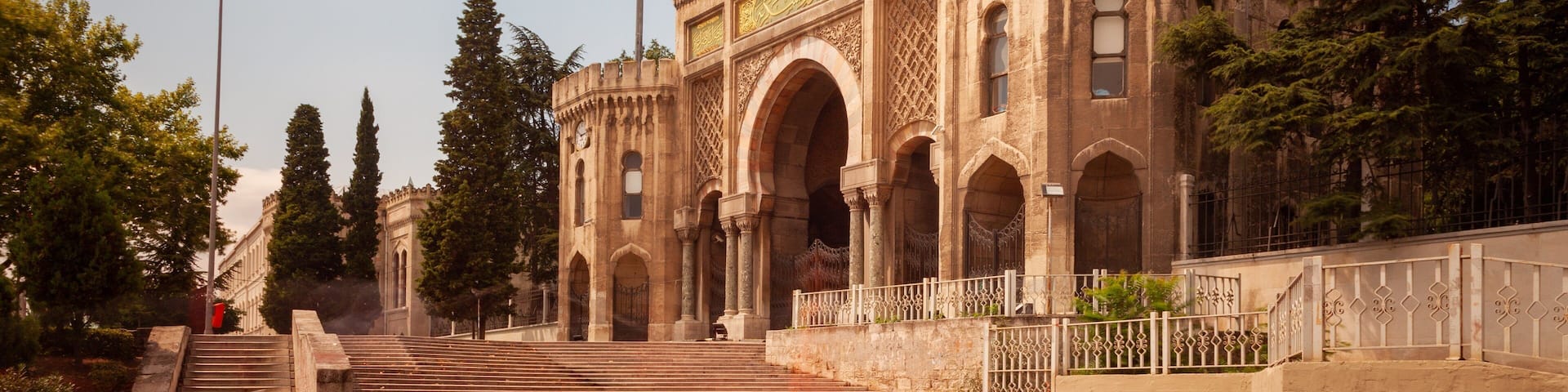 Istanbul University