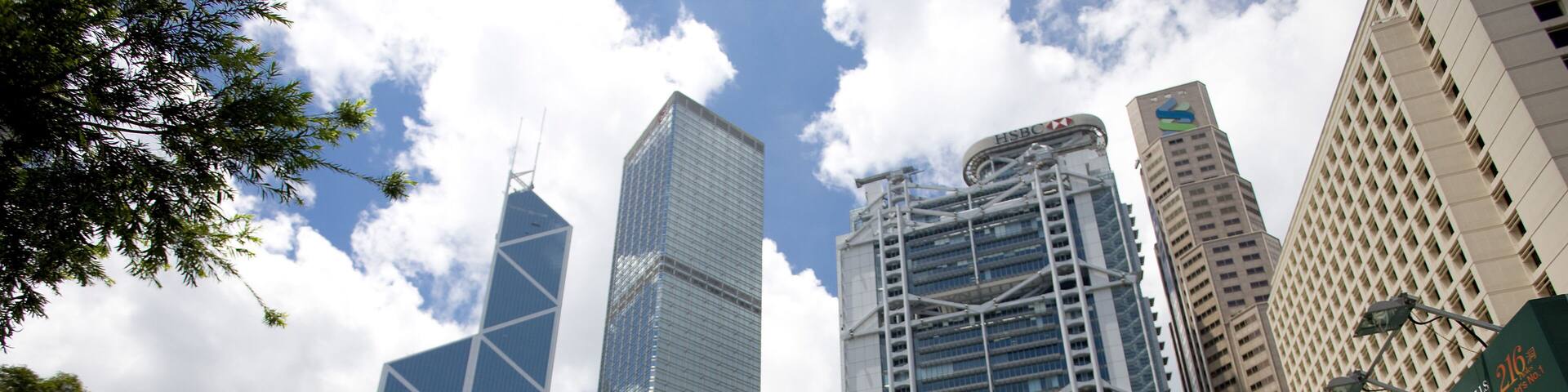 B6HHN6 Statue Square in Central District Hong Kong