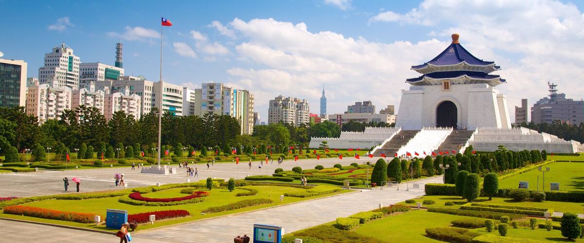 Chiang Kai-shek Memorial Hall toont een monument, een plein en een stad