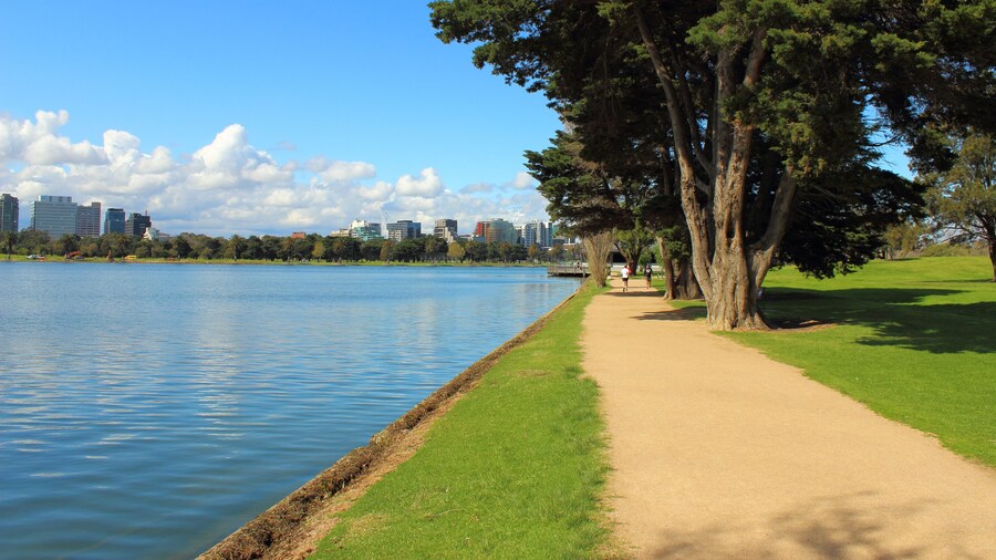 Albert Park Lake