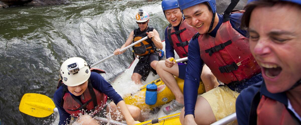 Barron Gorge National Park showing rapids and rafting as well as a small group of people
