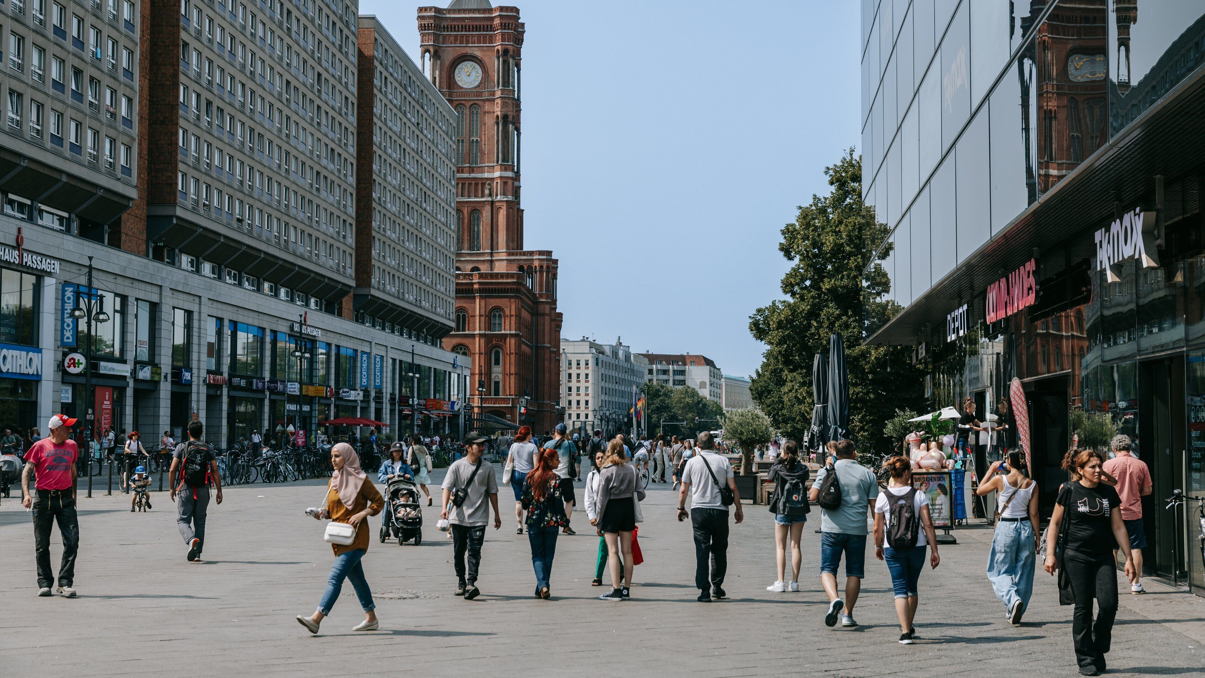 Alexanderplatz showing a square or plaza, a city and street scenes
