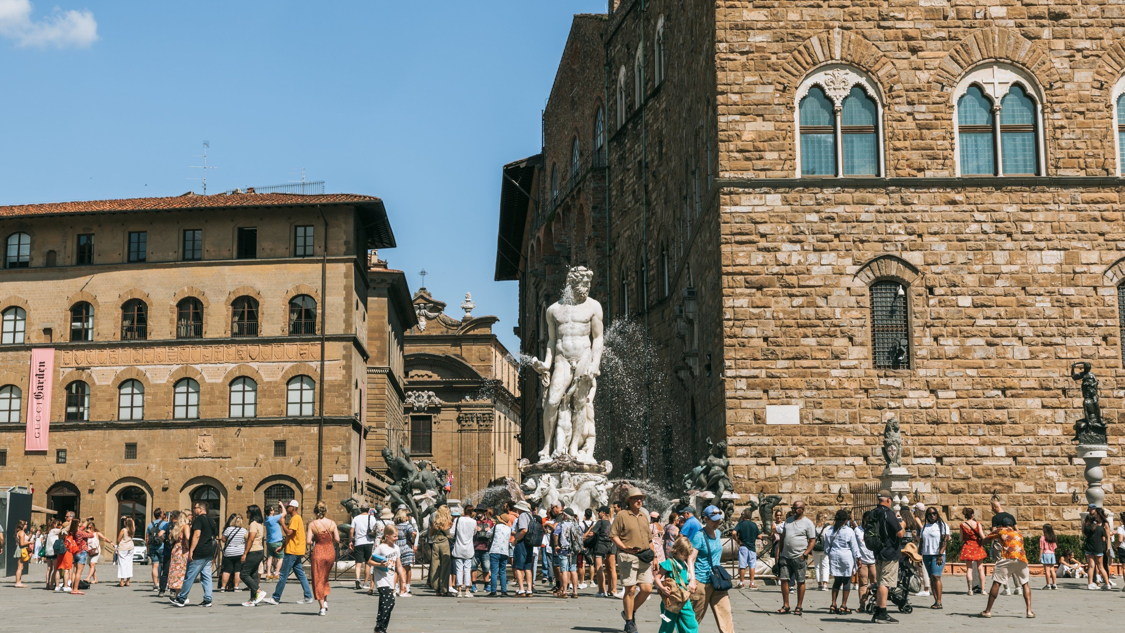Piazza della Signoria which includes a statue or sculpture, a city and heritage elements
