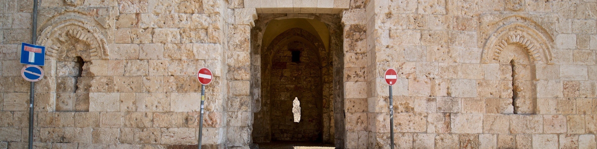 Portão de Sião caracterizando elementos de patrimônio