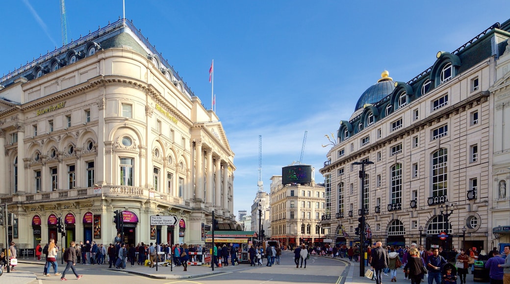 Londen bevat een stad, historisch erfgoed en straten