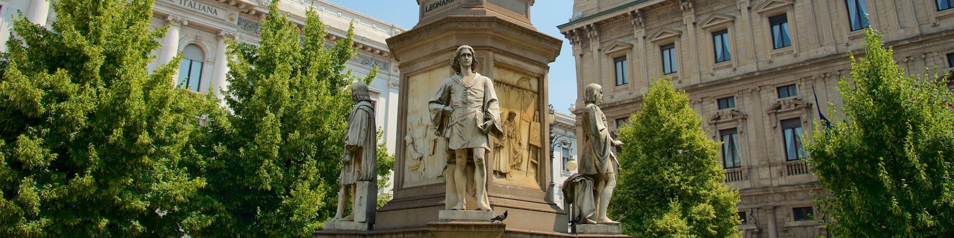 スカラ広場 どの含み 広場, 遺跡 と 像あるいは彫刻