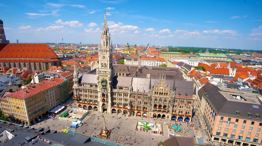 Munich City Centre which includes a city, heritage architecture and landscape views