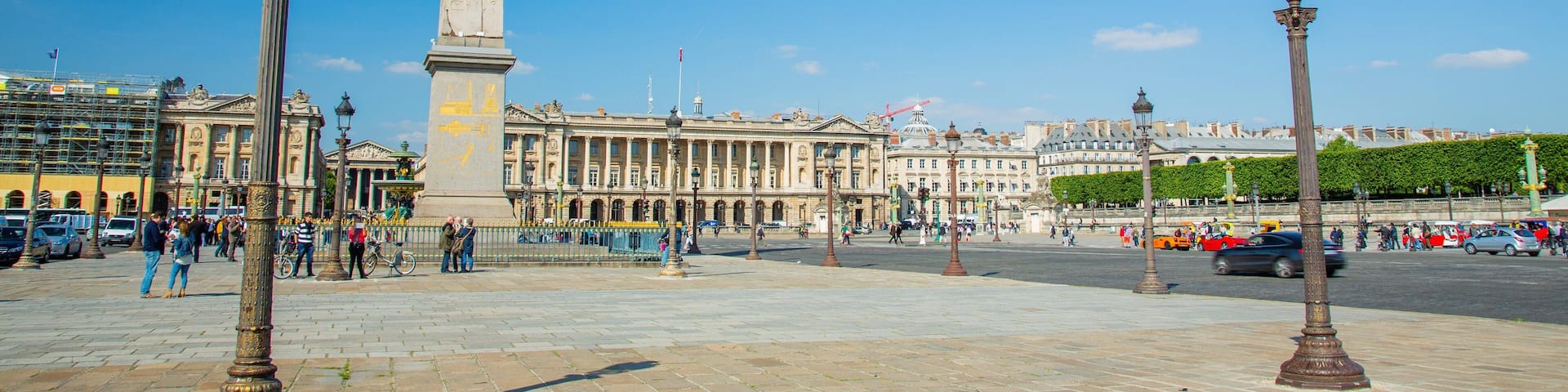 Place de la Concorde which includes a monument and a square or plaza