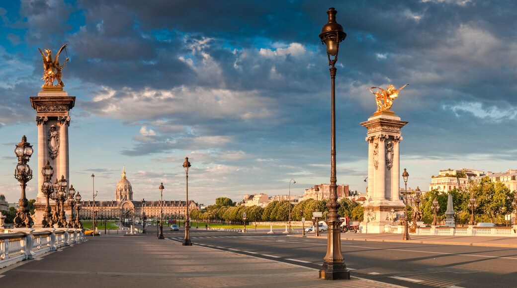 Pont Alexandre III & Hotel des Invalides, Paris