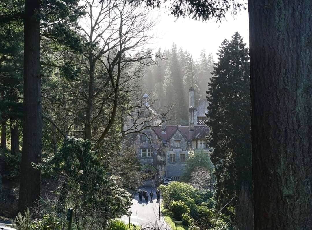 As you leave the car park and glimpse the most magnificent house.